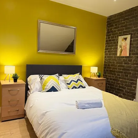 2 Bedroom City Stay Luxe London Edmonton Exterior photo